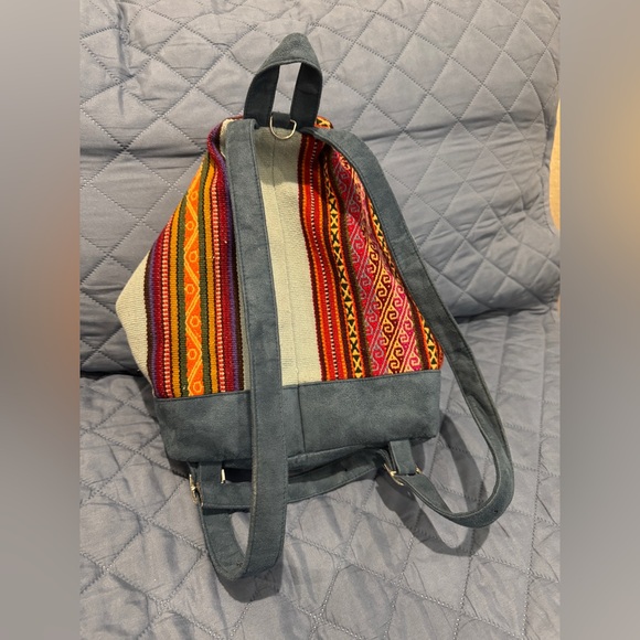 Peruvian Patterned Backpack - Picture 2 of 7